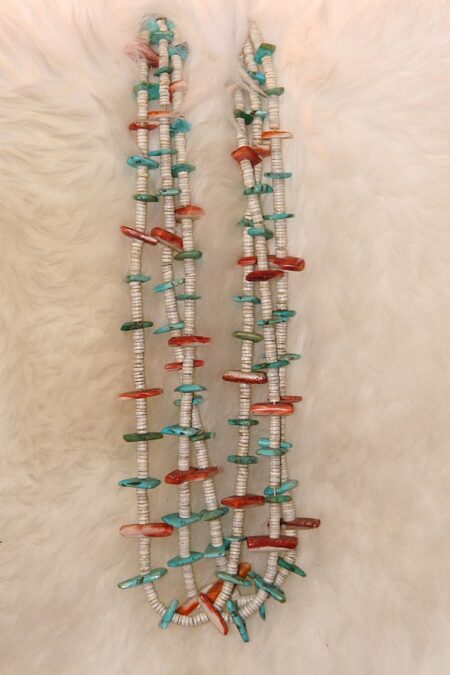 Santo Domingo Olive Shell and Royston Turquoise Necklace