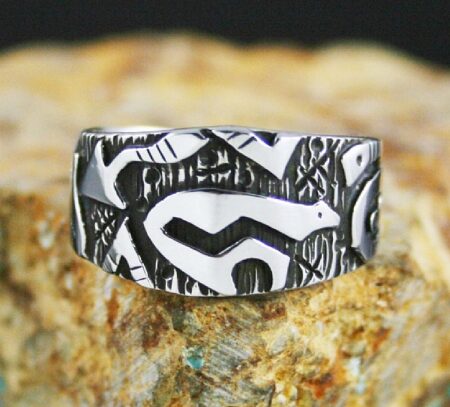 Kee Yazzie Anasazi Petroglyph Design Overlay Ring