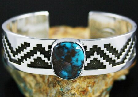 Tommy Jackson Rare Gem Grade Bisbee Turquoise Navajo Rug Pattern Design Overlay Bracelet